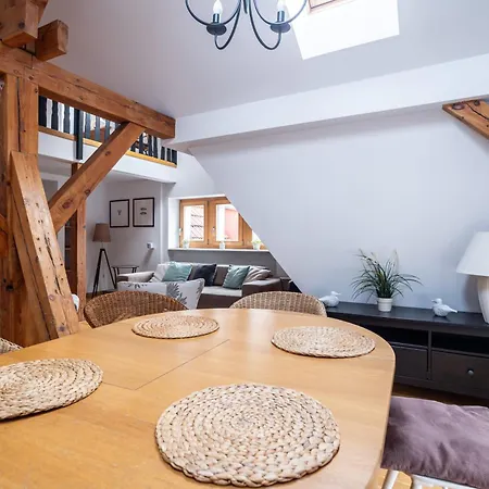 Victus Apartamenty, Royal شقة *